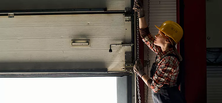 Addressing Common Garage Door Stoppage Issues in Catalina Foothills, AZ